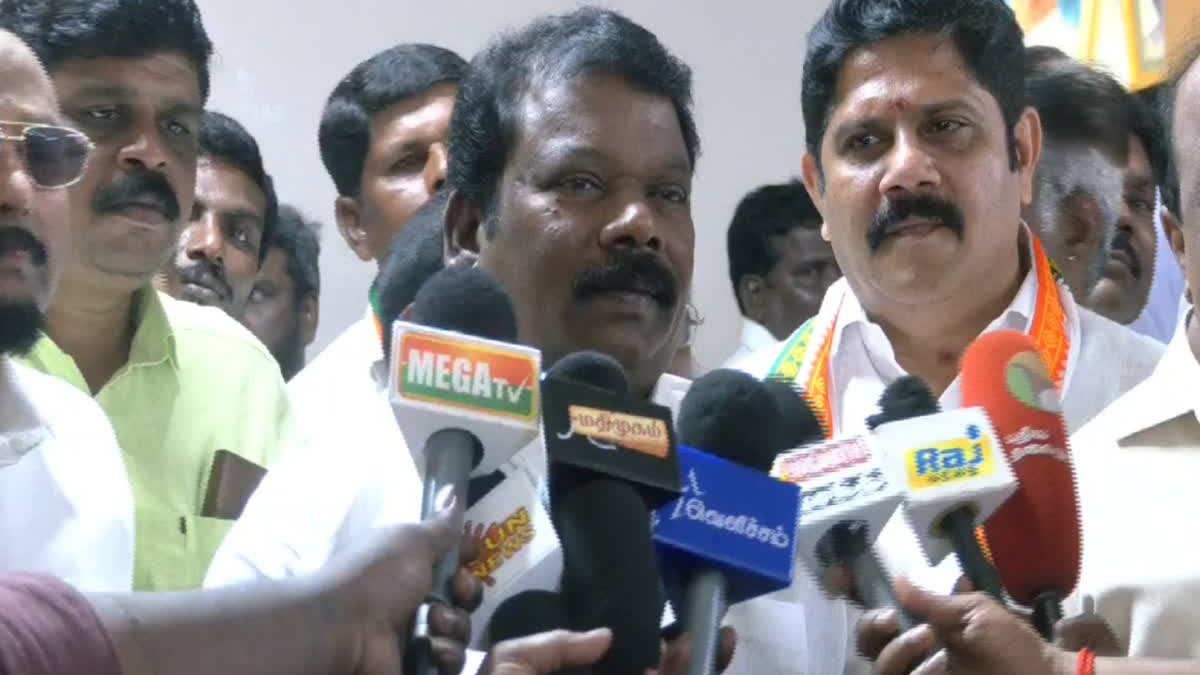 எடப்பாடி பழனிசாமி யாராவது கூட்டணிக்கு வருவார்களா என்று காத்திருக்கிறார் - செல்வப்பெருந்தகை கிண்டல்