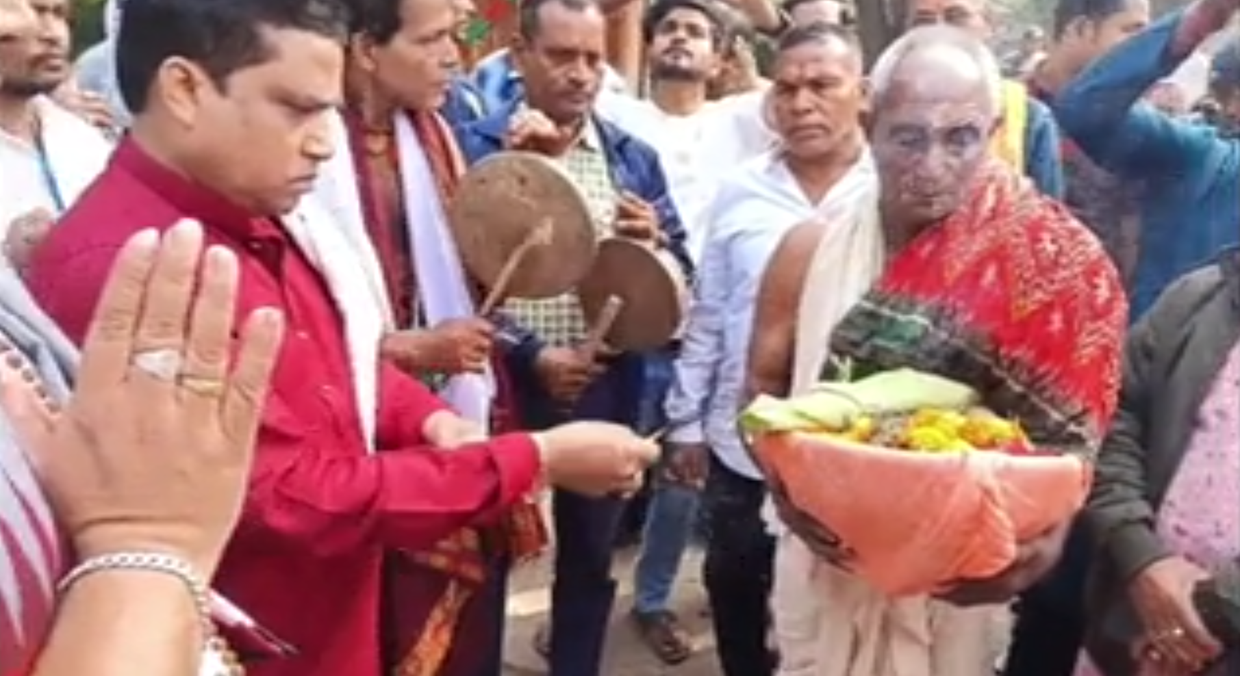 DFO Nayagarh performing puja