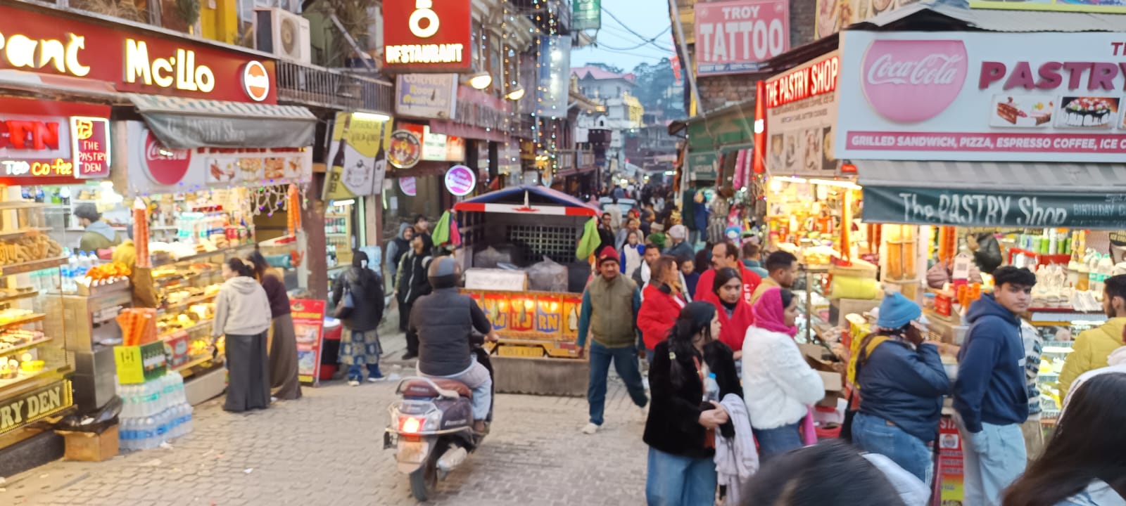 नये साल पर मैक्लोडगंज में रौनक