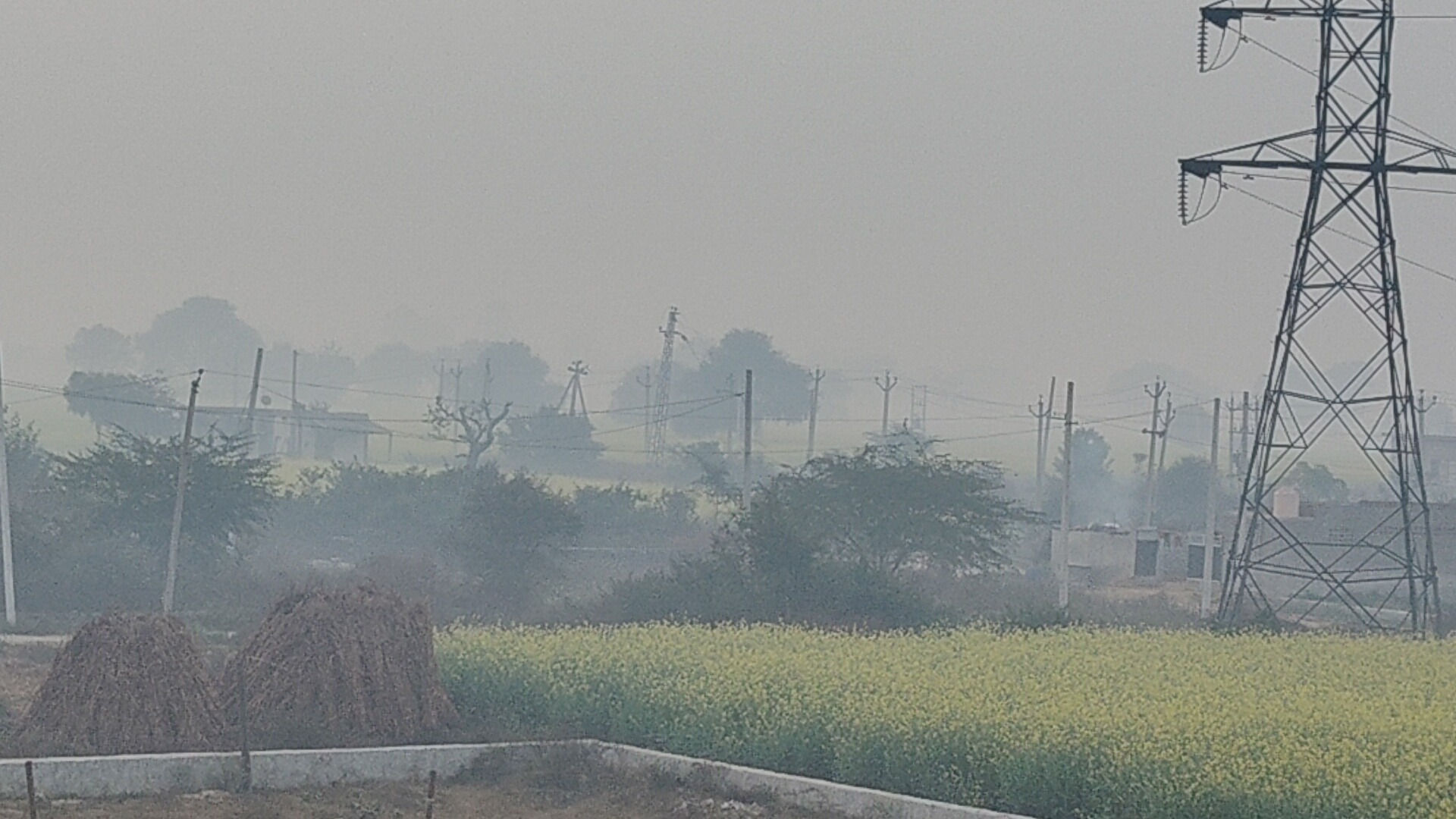 पारा लुढ़कने से ठिठुरन बढ़ी