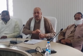Meeting between Bhupesh Baghel government and farmers