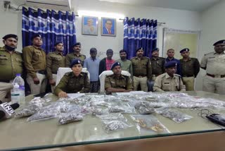 Balod police busted gang stealing jewellery