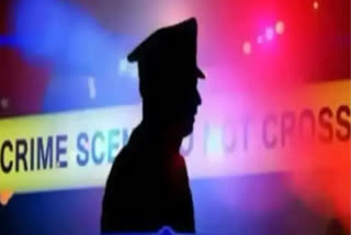 Newly-wed bride slashes groom's neck