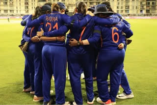 Women's Asia Cup: Pakistan skipper Bismah Maroof wins toss, opts to bat against arch-rival India Women's Asia Cup: Pakistan skipper Bismah Maroof wins toss, opts to bat against arch-rival India