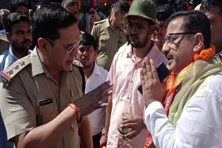 Jitendra Narayan Tyagi angry