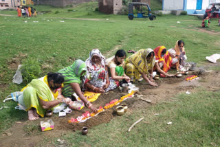 কোরোনা মাতা! কুসংস্কারের বিরুদ্ধে নামছে বিজ্ঞান মঞ্চ