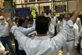 lawyers protested to open Rohini court in delhi