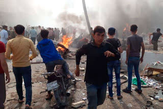Militants ambush oil convey in Pakistan, kill 14 people