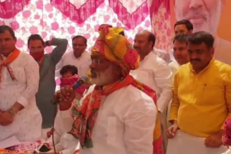यूपी भाजपा अध्यक्ष स्वतंत्र देव सिंह के बिगड़े स्वर, राजनीतिक पार्टियों को बताया डकैत भाजपा अध्यक्ष स्वतंत्र देव सिंह