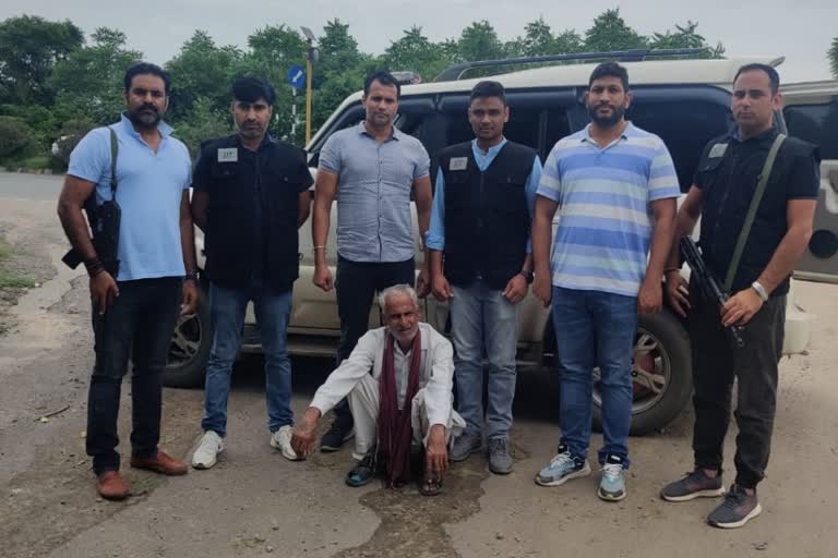 bhojpuri movie hero arrested in haryana