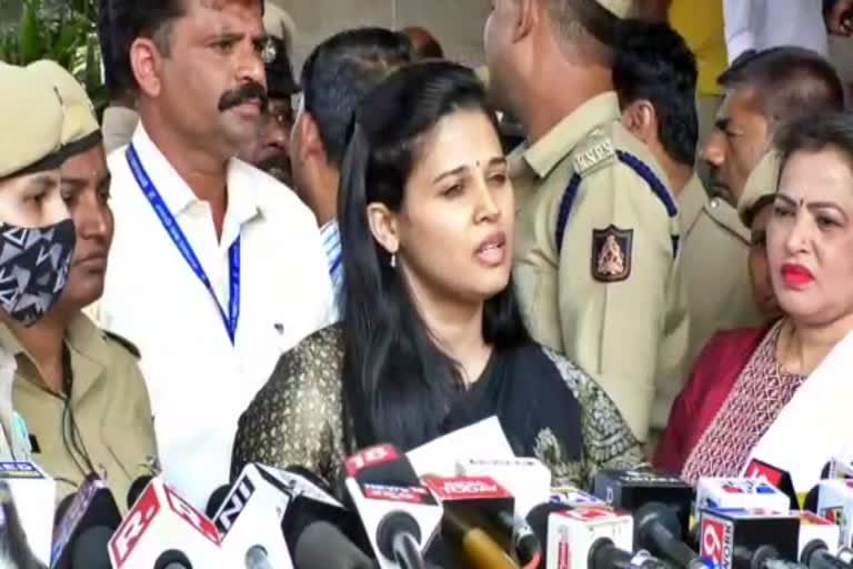 ಡಿ.ರೂಪಾ ವಿರುದ್ಧ ಮುಖ್ಯ ಕಾರ್ಯದರ್ಶಿಗೆ ದೂರು ನೀಡಿದ ರೋಹಿಣಿ ಸಿಂಧೂರಿ