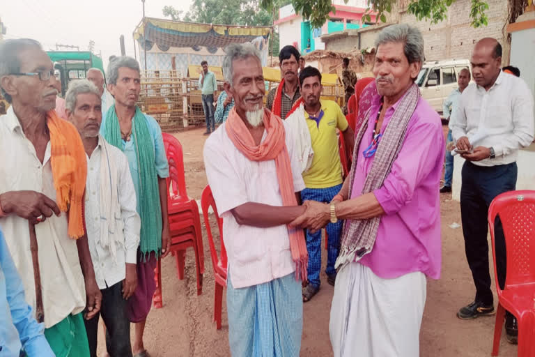 Chhattisgarh: Rs 3 lakhs penalty, social boycott for youth marrying girl of another community without consent peace meeting