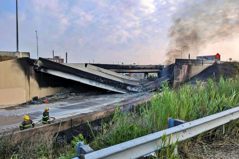Section of heavily travelled I-95 collapses in Philadelphia after ...