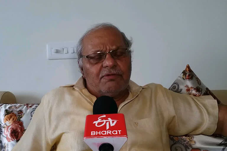 چھ اگست تک ساڑی کاروبار بند رکھنے کا اعلان Rajan Behl, President, Banaras Wester Industry Association