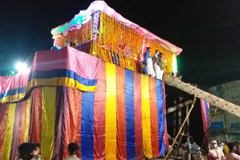 SPECIAL: बस्तर दशहरा में अद्भुत है फूल रथ परिक्रमा, 600 साल पुरानी परंपरा  आज भी है जीवित